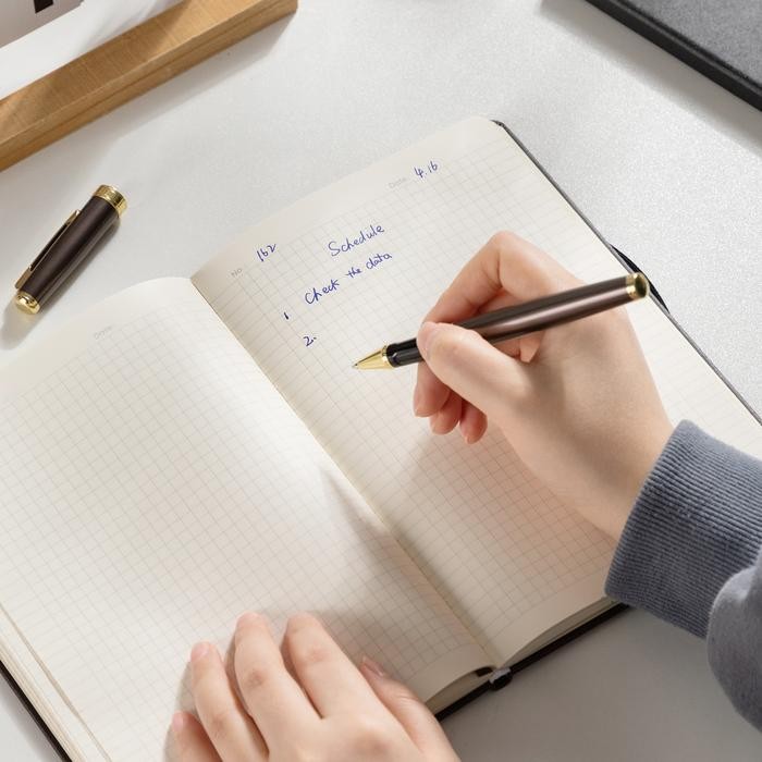 

Terlaris- Deli Notebook Kulit / Leather Cover Notebook 80 Lembar En111G