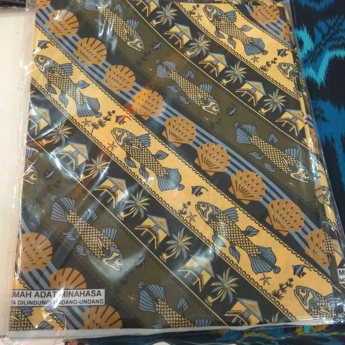 Kain Batik Manado motif Ikan Raja Laut dan Rumah Adat Minahasa