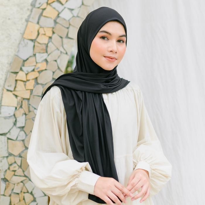 Lozy Hijab - Taqiya Instan Square (Hijab Instan Sport Segiempat Bahan Jersey) Nyaman Panjang Muslim