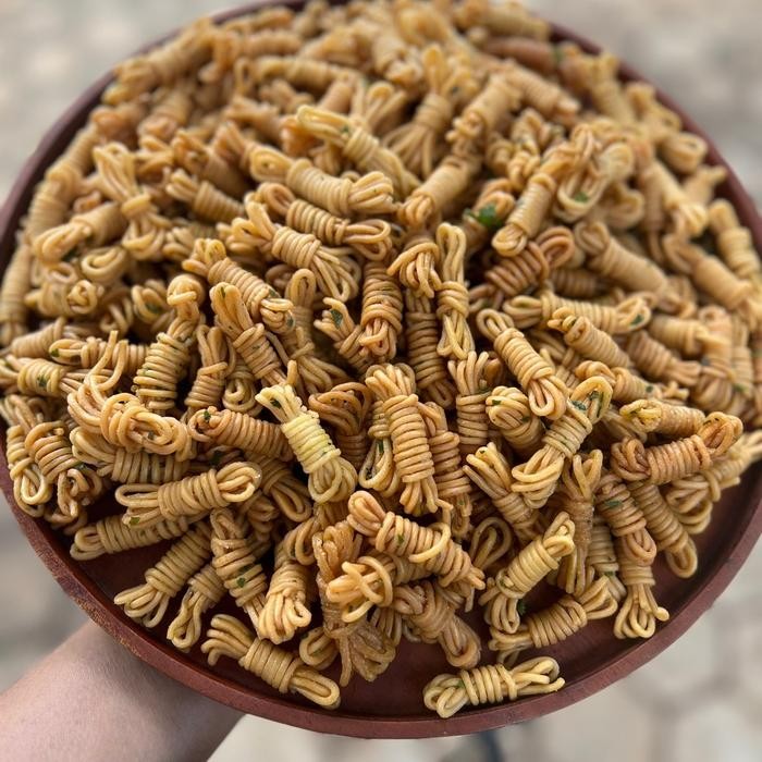 

New Mie Gulung Asin Daun Jeruk 250 gram Food Snacks