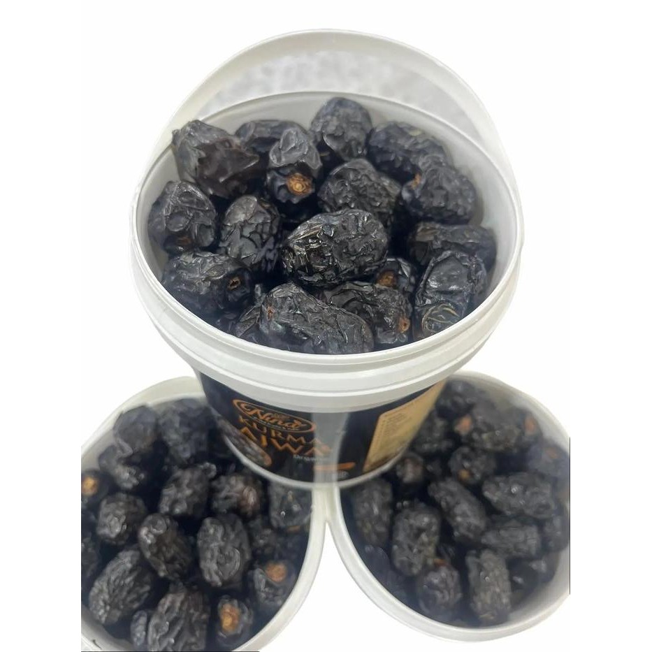 

New Kurma Ajwa Organik Ember Oleh-Oleh Haji Umroh