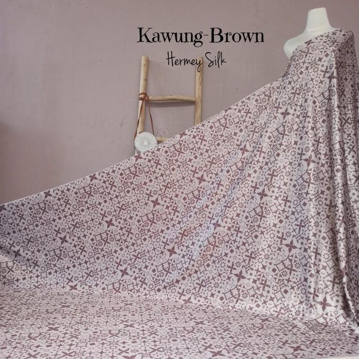 

KAIN SERAGAM LEBARAN SARIMBIT KELUARGA HERMEY SILK BATIK KAWUNG