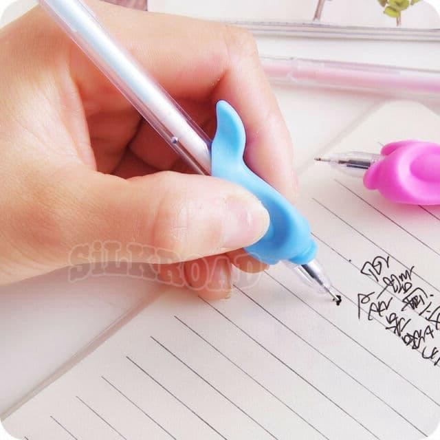

Alat Bantu Tulis Anak Writing Aid Grip