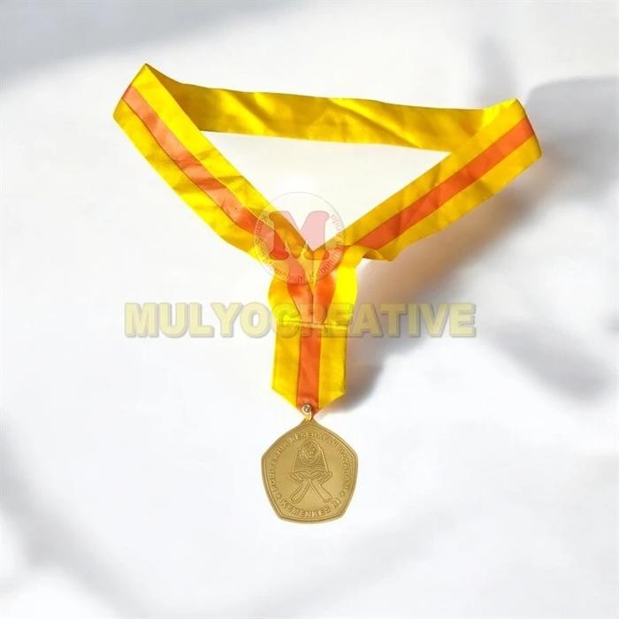 

Medali Wisuda Medali Poletkkes Mataram Full Logam PREMIUM