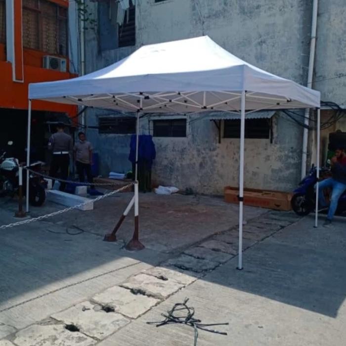 Tenda lipat 3x4,5 Putih