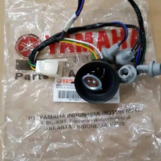 FITING LAMPU DEPAN MIO M3 Z 125 SOKET ORIGINAL YGP
