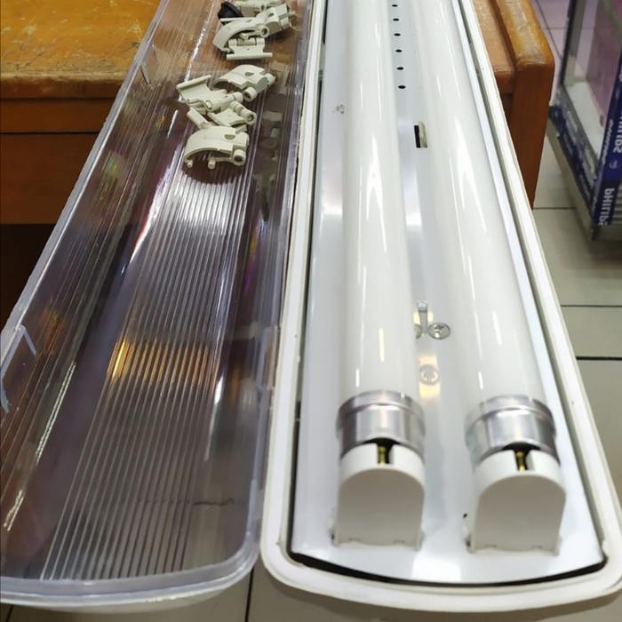 Terbatas Kap Lampu Waterproof T8 18W / Kap Lampu Tl Plus Lampu 18W Ecova