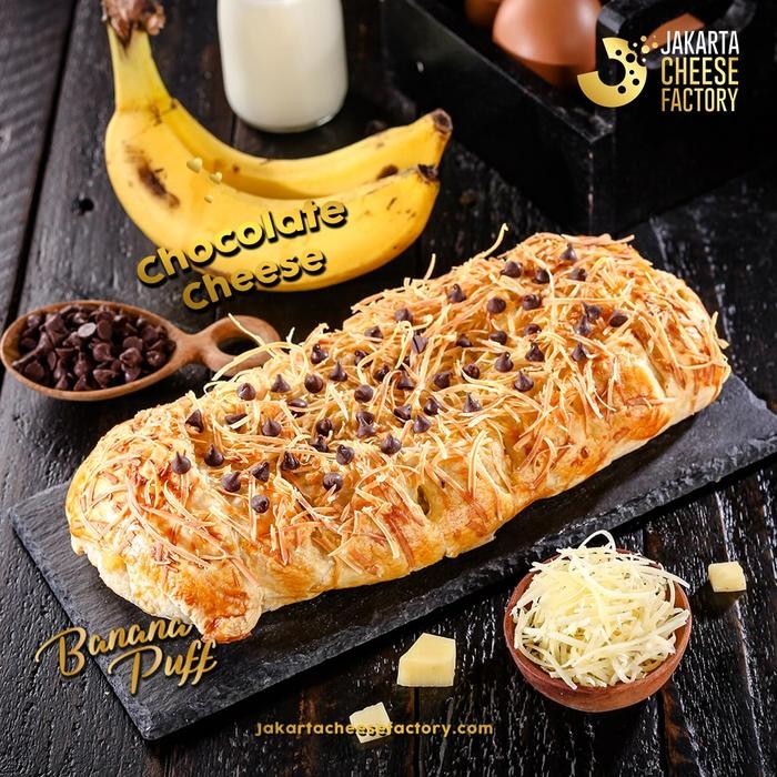 

OR6T Banana Puff By Jakarta Cheese Factory