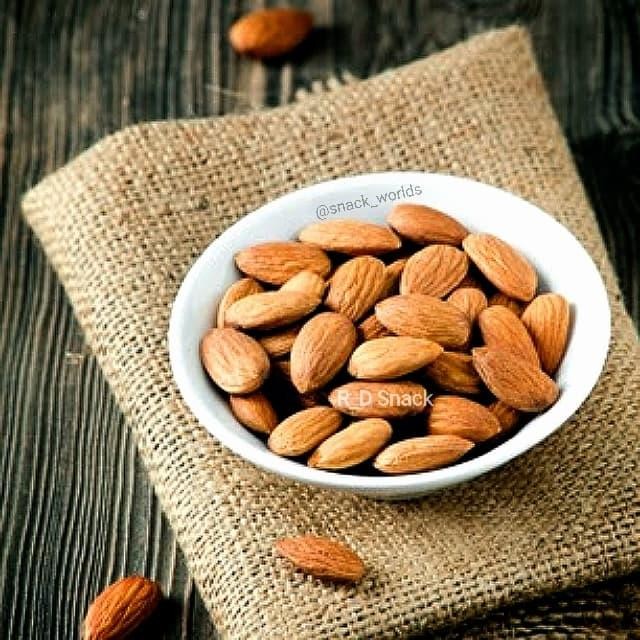 

ALMOND KUPAS ORIGINAL 250GRAM ( KACANG ALMOND PANGGANG ) 1/4 KG