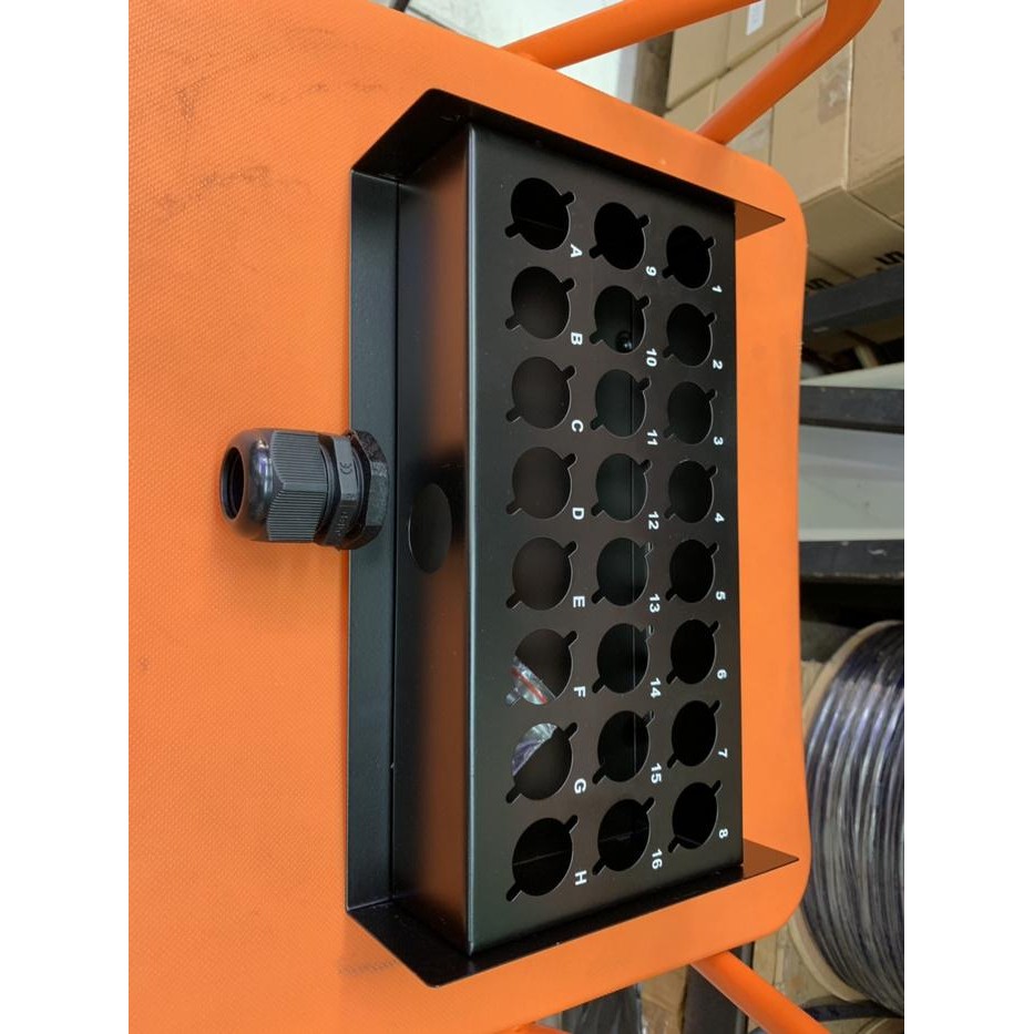 Mantab Box Snake Kabel Isi 24 Kosong. Box Snake 24 Kosong . Junction Box 24