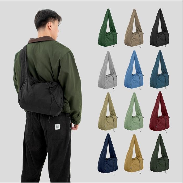 

VH75 Fairgoods Sling Bag Nylon Crinkle Nigami - Nigami Black STOK TERBATAS