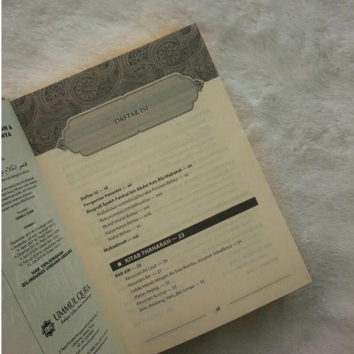 

SALE !!! BULUGHUL MARAM DAN PENJELASANNYA ORIGINAL KITAB BUKU YANG WAJIB ADA DI RUMAH SETIAP MUSLIM