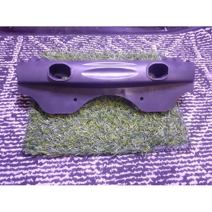 Dudukan bawah roda koper troli kotak