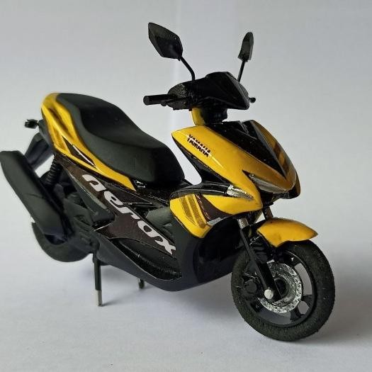 Miniatur Motor Yamaha Aerox 1 55 Kuning Mainan Koleksi Skala 18 Murah Pasti Ori