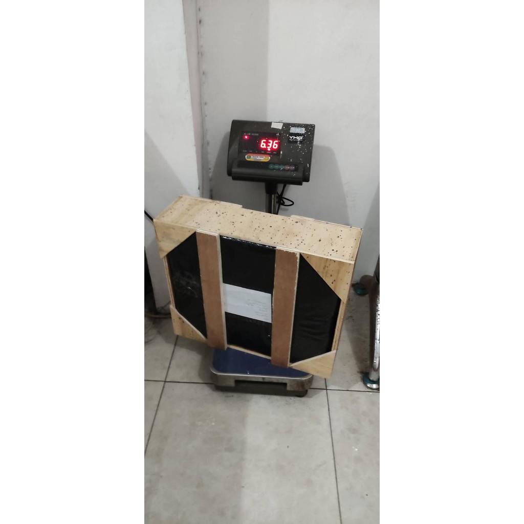 

PACKING KAYU - PARLET - ELEKTRONIK ELEKTRONIK PS4 / PLAYSTATION 4