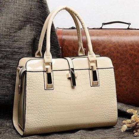 tas jinjing wanita besar untuk pesta kondangan simple elegan import terbaru kerja kantor branded