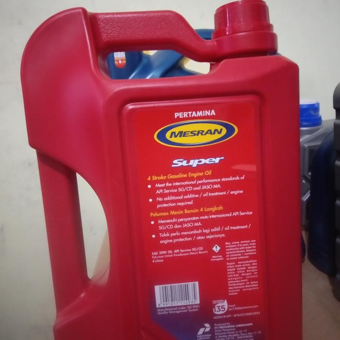 oli mobil Pertamina Mesran super 4 liter SAE 20w-50 untuk semua jenis mobil bensin