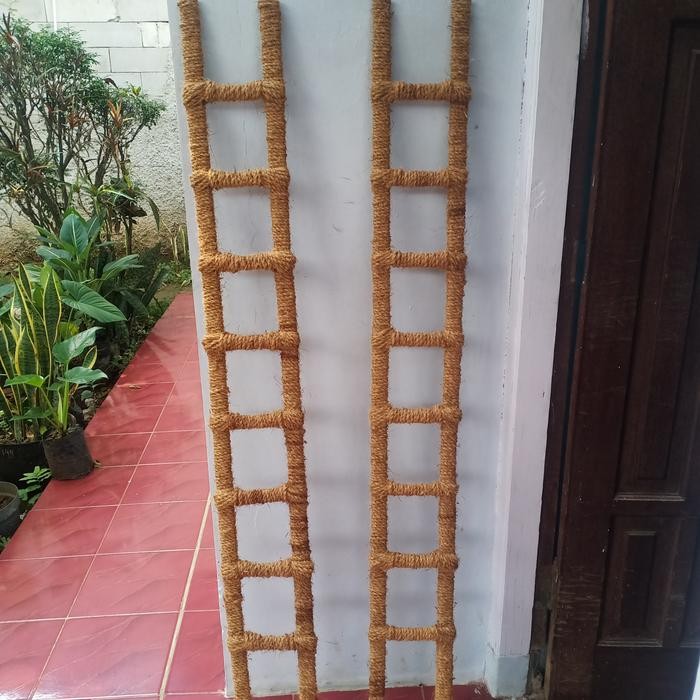 turus tangga costem 150cm, turus bentuk tangga 1,5M (150 cm)