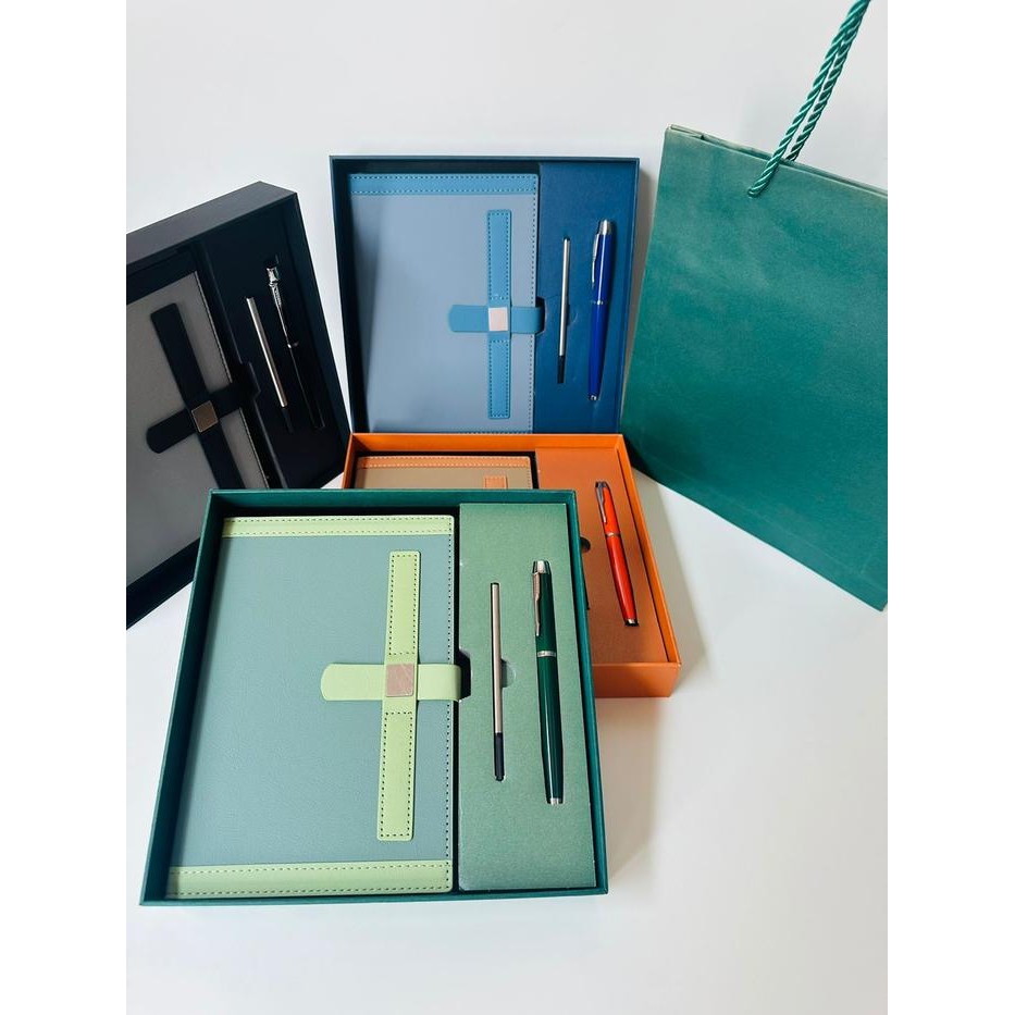 

A010 Buku Jurnal Catatan A5 Diary Gift Set Premium 2In1 Bonus Totebag Dan Pen Gift Box