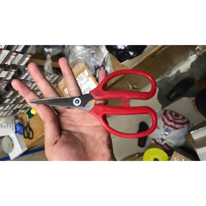 

ID GUNTING CRAFTMAN SEDANG