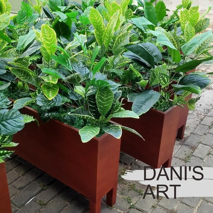 Planter box kayu/ Box tanaman/Kotak tanaman hias/ Partisi ruangan