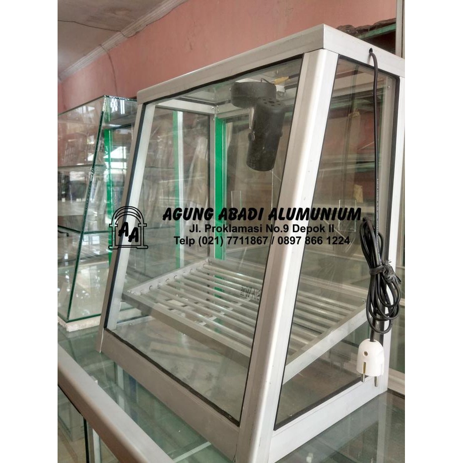 

Promo Etalase Kaca Miring Pipa + Lampu Pemanas Makanan