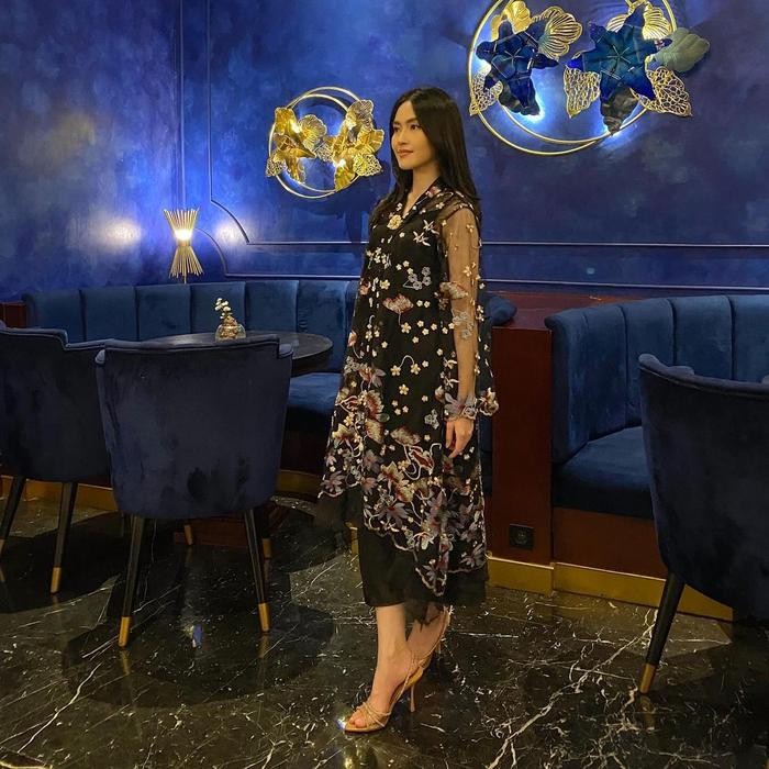 Kebaya Hitam Kebaya Brukat Kebaya Tile Kebaya Premium Kebaya Wisuda Kebaya Modern Kebaya Pesta Dress