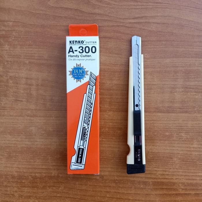 

ID PISAU CUTTER KENKO A - 300 KECIL ASLI ORIGINAL