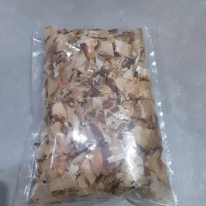 

Baru Katsuobushi Bonito Flakes Halal 100Gr Taburan Takoyaki Okonomiyaki