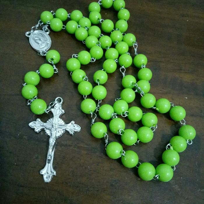 

rosario akrilik kawat plus kotak