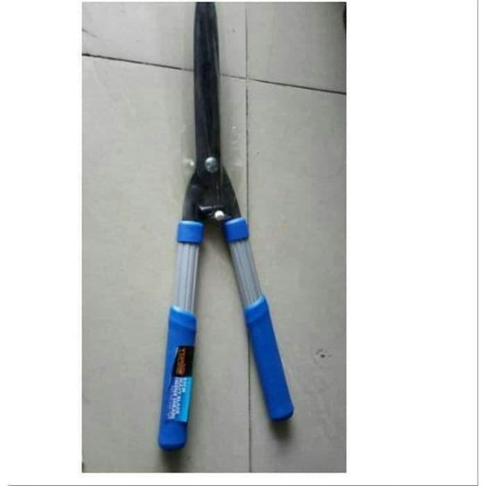 Gunting rumput tora atau alisan