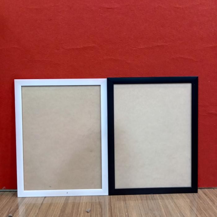 Bingkai ukuran foto 35x45cm, pakai kaca, lebar frame 2cm