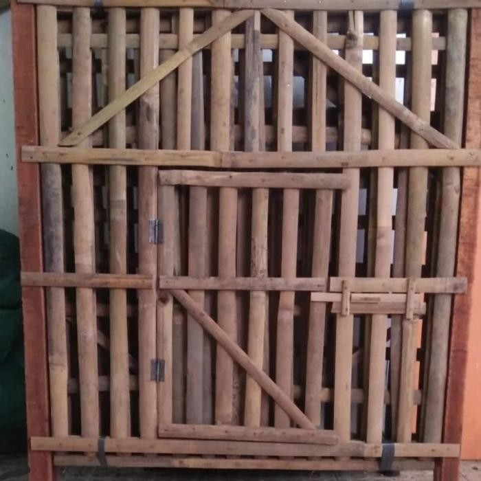 Kandang Ayam Bambu Rakit