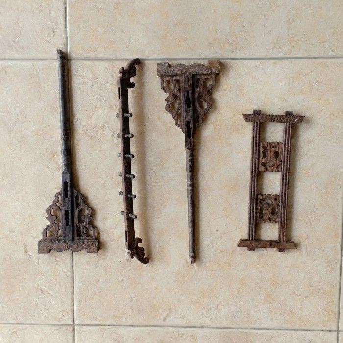 

Top Rak Gantung Kuas Kaligrafi Kayu 12 Hook