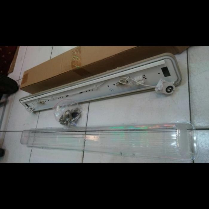 KAP WATERPROOF 1X18 60 CM RUMAH LAMPU TL 60 CM + LAMPU LED PHILIPS 8W