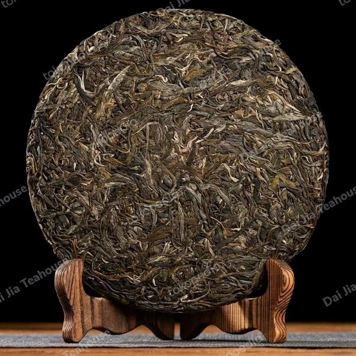 

(Grade Premium) Teh Pu Erh Raw Ban Zhang Wang 357gram