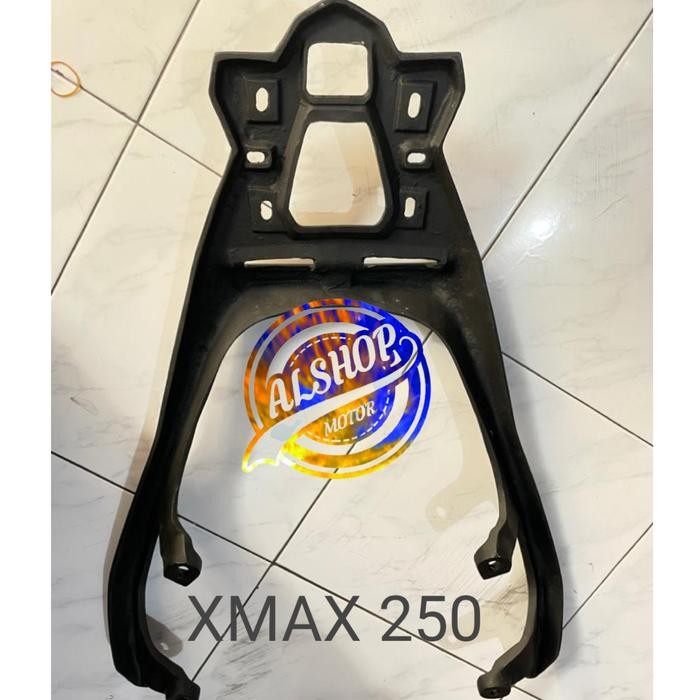 Bracket Xmax 250 / Breket Box Xmax 250 Dudukan Box Yamaha Xmax 250 #Gratisongkir