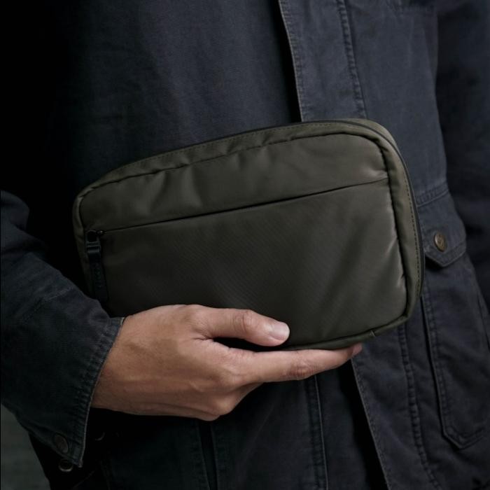 Incase Nylon Accessory Organizer Pouch Bag (Intr400402) Pouch Bag Pria Tas Tangan Pria Tas Mini