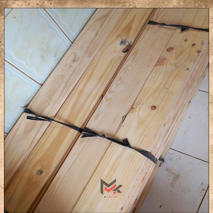 Executive PAPAN JATI BELANDA 100CM TERSERUT ( 1 IKAT / 20 BATANG )