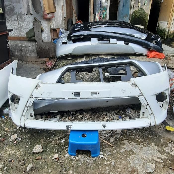 Bemper Depan Yaris 2016 Copotan