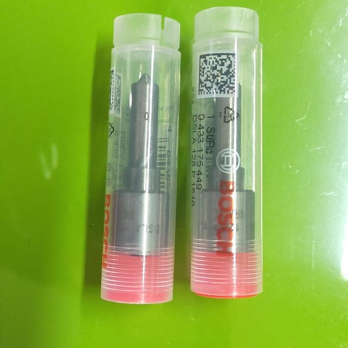 NOZZEL KOMATSU PC200-8 BOSCH