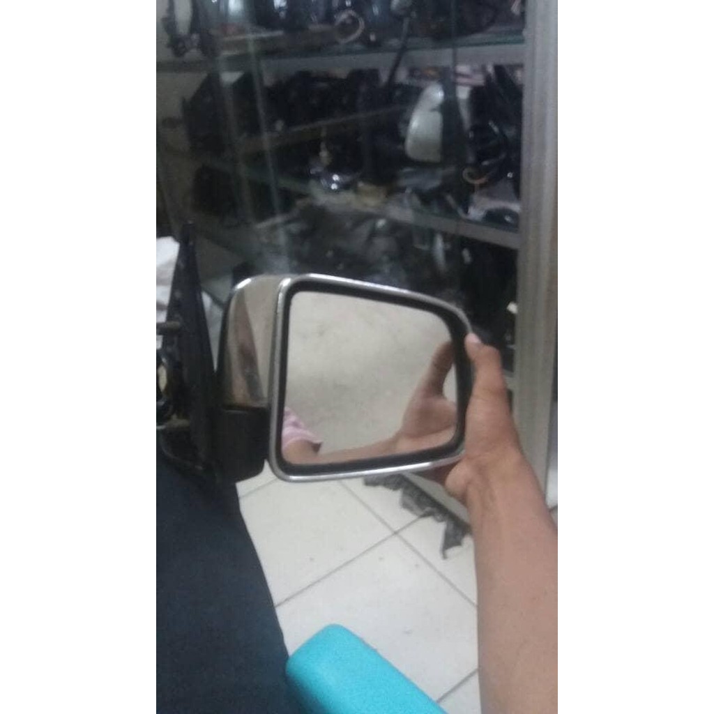 kaca spion ford everest gen pertama