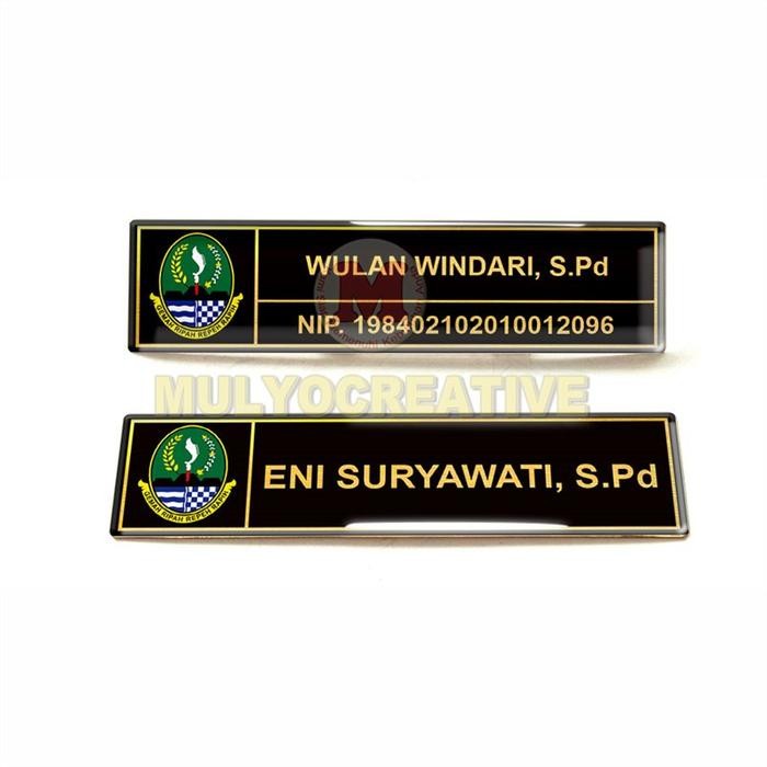

PAPAN NAMA DADA JAWA BARAT NAMETAG - NAME TAG CUSTOM LOGO JABAR MURAH PREMIUM