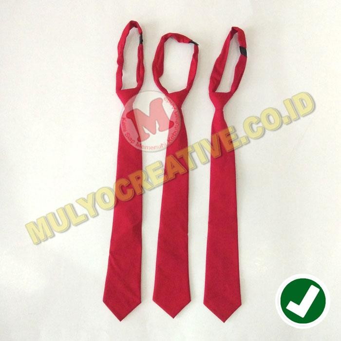 

Dasi Merah Polos Ikatan Perekat Atribut Sekolah PREMIUM