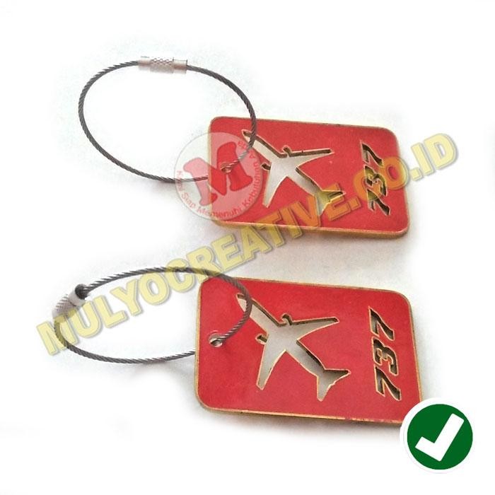 

Ganci Pesawat 737 Gantungan Kunci Pesawat 737 Merah Model Kotak PREMIUM