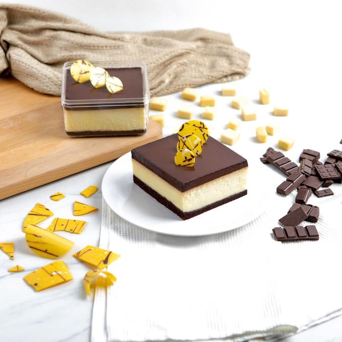

Dapur Cokelat - Two In Loaf Pudding Cheese Cake & Black Forest Cake 20X10 Kue Ulang Tahun