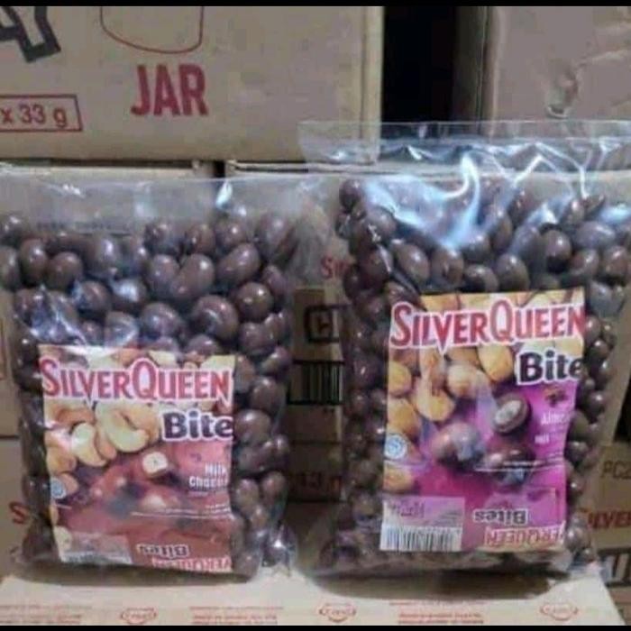 

Ready 250Gr Silverqueen Bites Isi Kacang Almond Cashew Chocolate Coklat Cokelat