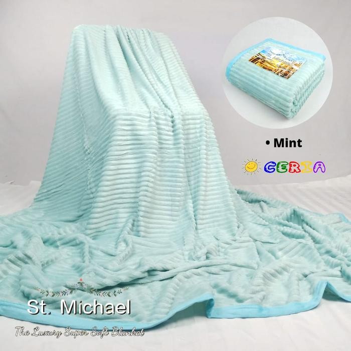 Selimut Bulu Halus Jumbo Tebal St.Michael 200x200 Hijau Muda
