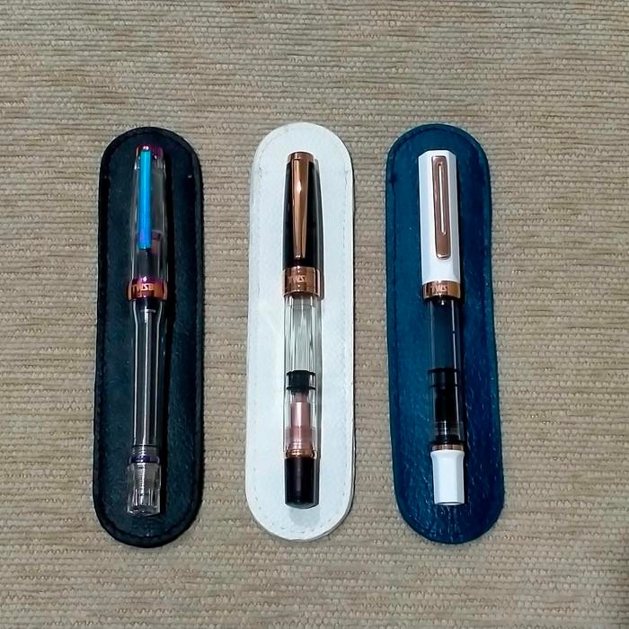 

Leather pen pouch / Leather pen case