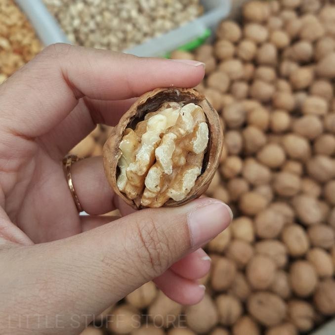 

Ready Roasted Walnut 250 Gram / Kacang Walnut Kulit Panggang / Kacang Otak Oven